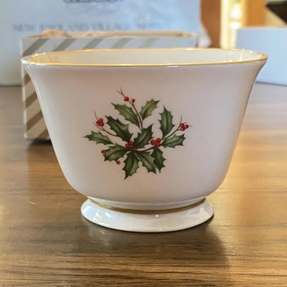 Vintage Lenox Holiday Dimension Nut Bowl Holly 24K Gold Christmas Tidbit Dish GC